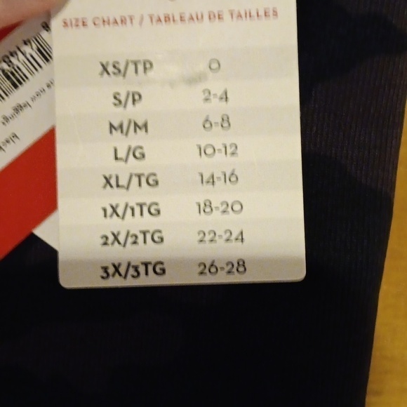 Spanx Shape Leggings XS NWT black camo print - Picture 7 of 7